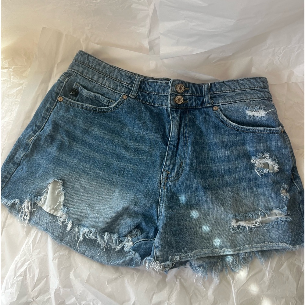 KANCAN DISTRESSED JEAN SHORTS